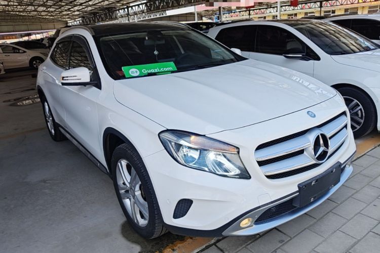 Used Mercedes-Benz GLA 2016 GLA 200 Sport Edition Front Right 45 Deg