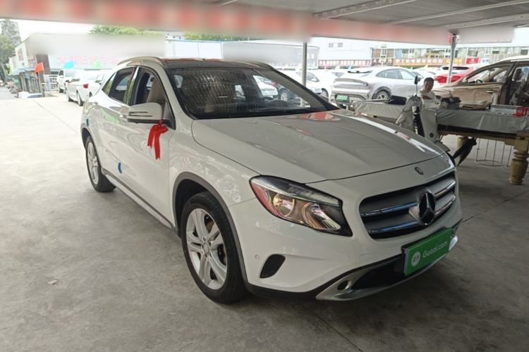 Used Mercedes-Benz GLA 2016 GLA 200 Fashion Model Front Right 45 Deg