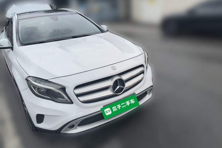 Used Mercedes-Benz GLA 2016 GLA 200 Sport Edition Front Right 45 Deg