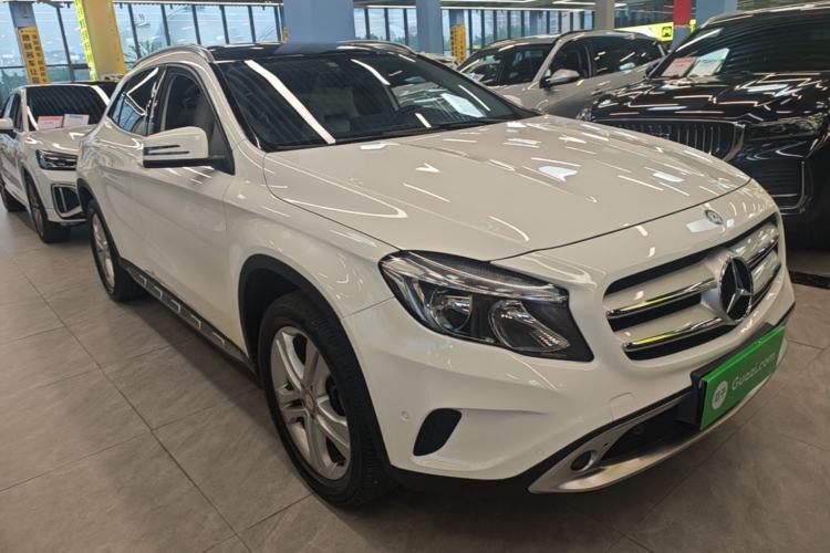 Used Mercedes-Benz GLA 2016 GLA 200 Sport Edition Front Right 45 Deg