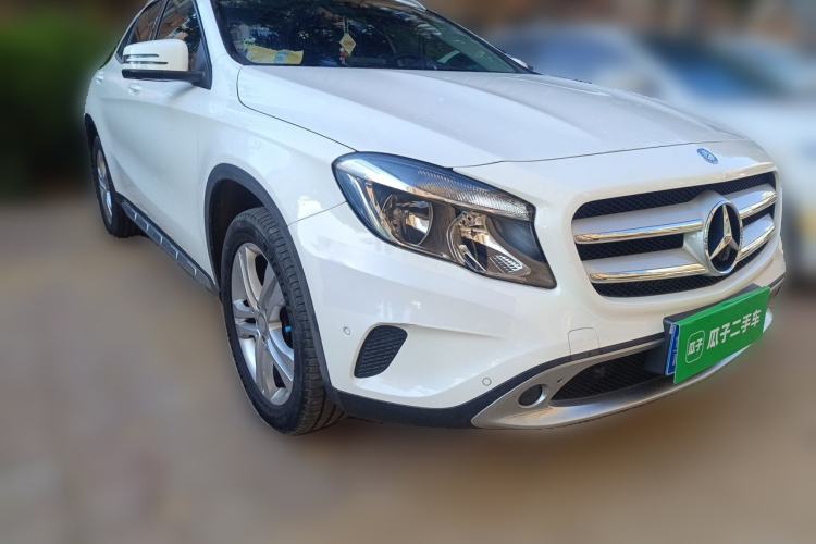 Used Mercedes-Benz GLA 2016 GLA 200 Sport Edition Front Right 45 Deg