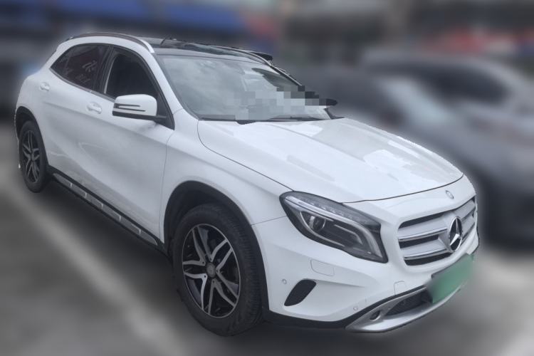 Used Mercedes-Benz GLA 2016 GLA 220 4MATIC Fashion Edition Front Right 45 Deg