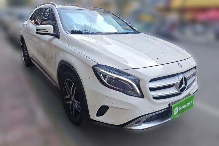 Used Mercedes-Benz GLA 2016 GLA 220 4MATIC Fashion Edition Front Right 45 Deg