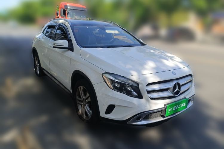 Used Mercedes-Benz GLA 2016 GLA 200 Sport Edition Front Right 45 Deg