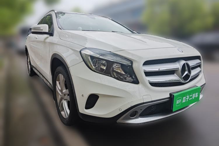 Used Mercedes-Benz GLA 2016 GLA 200 Sport Edition Front Right 45 Deg