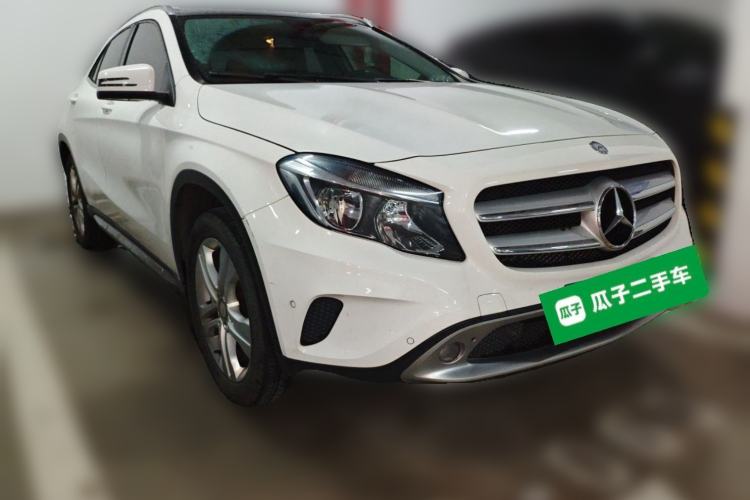 Used Mercedes-Benz GLA 2016 GLA 200 Sport Edition Front Right 45 Deg
