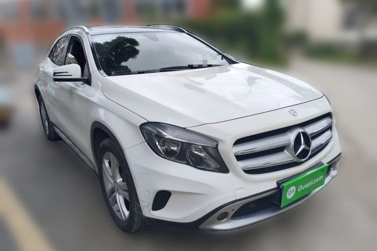 Used Mercedes-Benz GLA 2016 GLA 200 Sport Edition Front Right 45 Deg