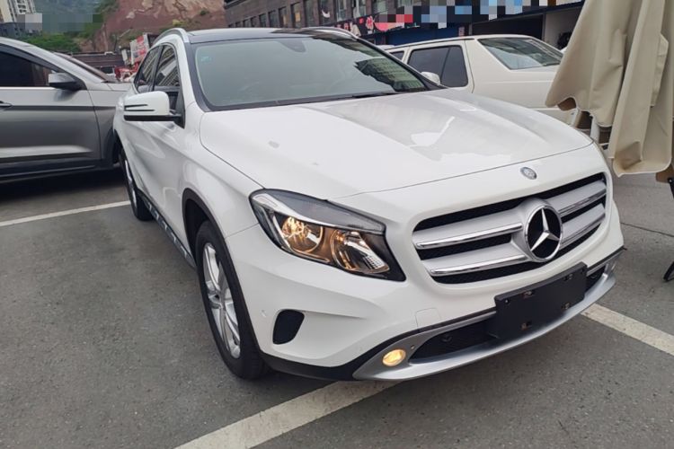 Used Mercedes-Benz GLA 2016 GLA 200 Sport Edition Front Right 45 Deg