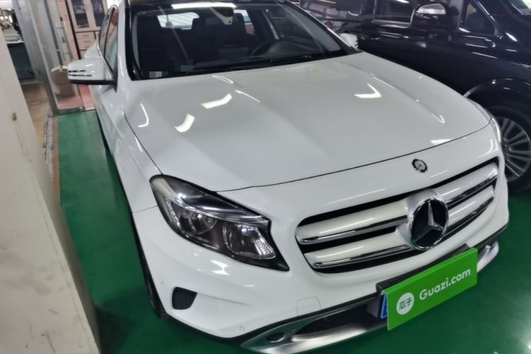 Used Mercedes-Benz GLA 2016 GLA 200 Sport Edition Front Right 45 Deg