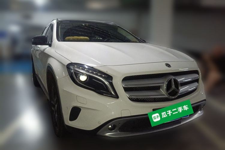 Used Mercedes-Benz GLA 2016 GLA 220 4MATIC Fashion Edition Front Right 45 Deg