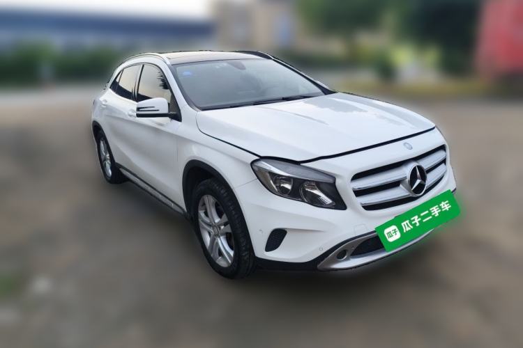 Used Mercedes-Benz GLA 2016 GLA 200 Sport Edition Front Right 45 Deg