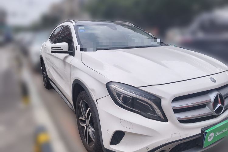 Used Mercedes-Benz GLA 2016 GLA 200 Sport Edition Front Right 45 Deg