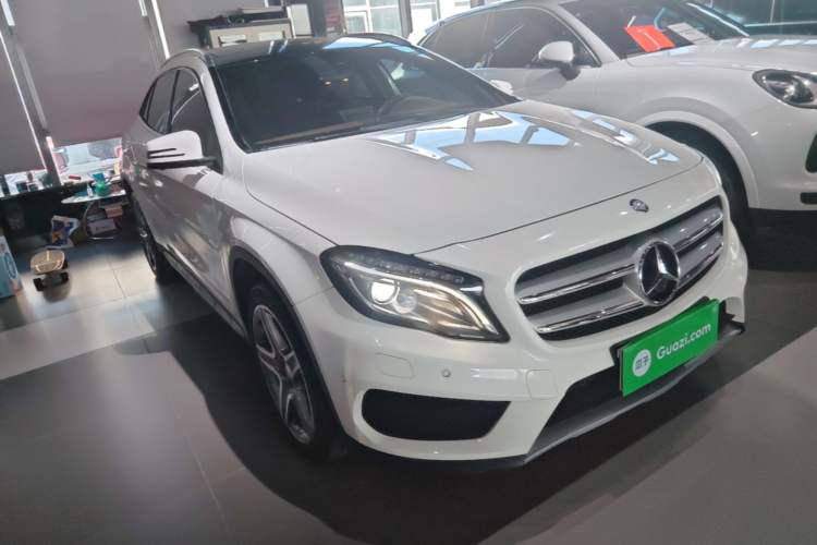 Used Mercedes-Benz GLA 2016 GLA 260 4MATIC Sport Edition Front Right 45 Deg