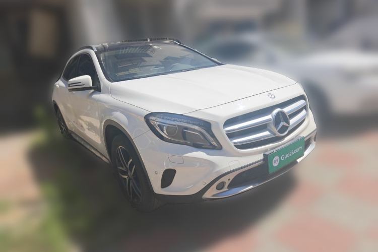 Used Mercedes-Benz GLA 2016 GLA 220 4MATIC Fashion Edition Front Right 45 Deg