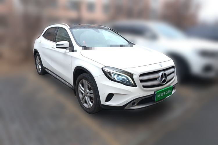 Used Mercedes-Benz GLA 2016 GLA 200 Sport Edition Front Right 45 Deg