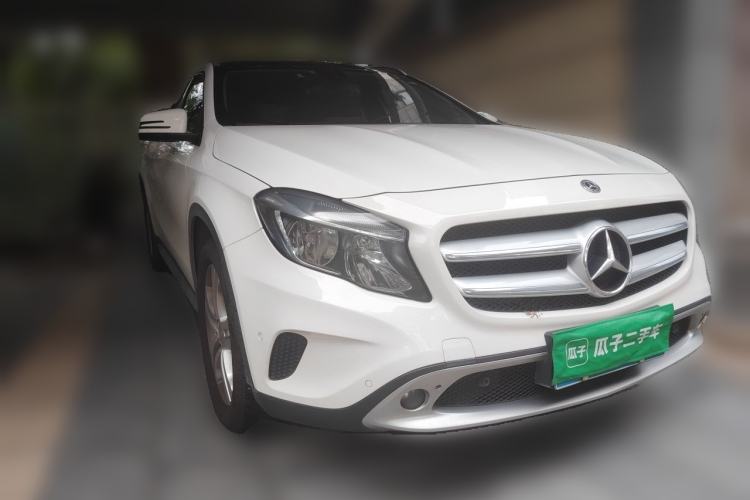 Used Mercedes-Benz GLA 2016 GLA 200 Sport Edition Front Right 45 Deg