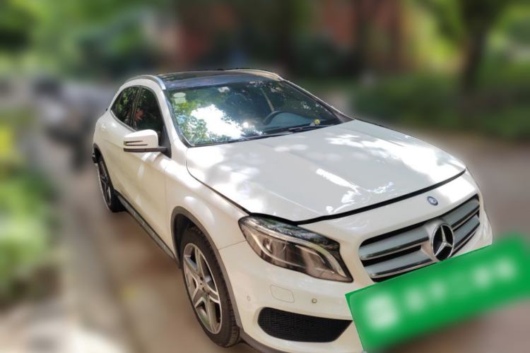 Used Mercedes-Benz GLA 2016 GLA 260 4MATIC Sport Edition Front Right 45 Deg