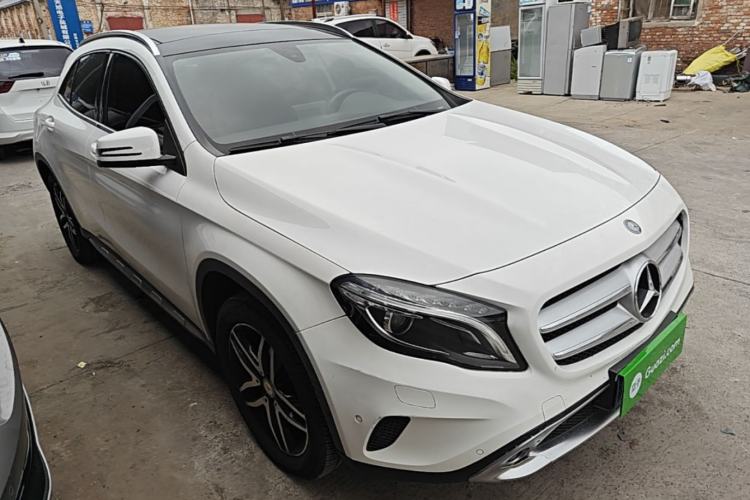 Used Mercedes-Benz GLA 2016 GLA 220 4MATIC Fashion Edition Front Right 45 Deg