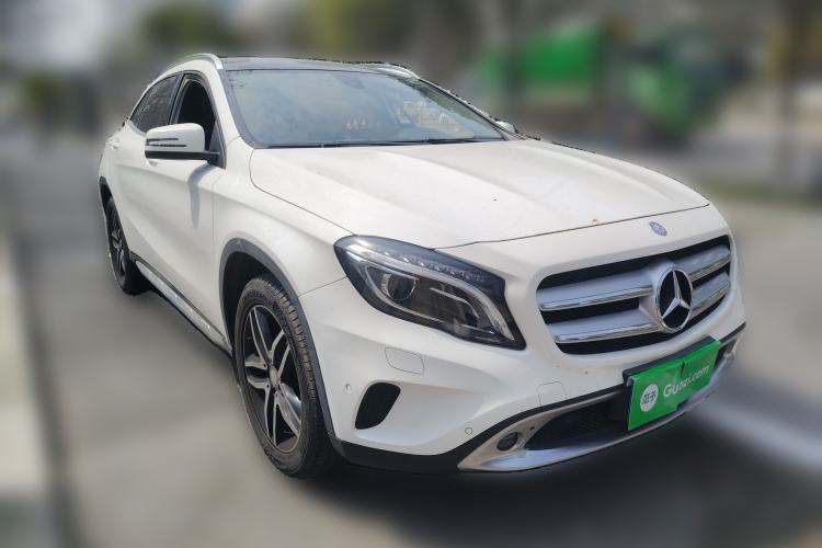 Used Mercedes-Benz GLA 2016 GLA 220 4MATIC Fashion Edition Front Right 45 Deg