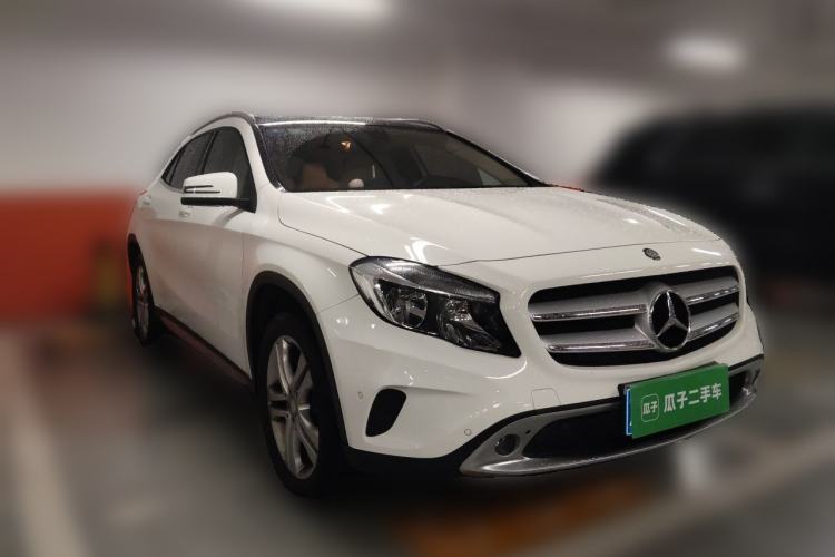 Used Mercedes-Benz GLA 2016 GLA 200 Sport Edition Front Right 45 Deg