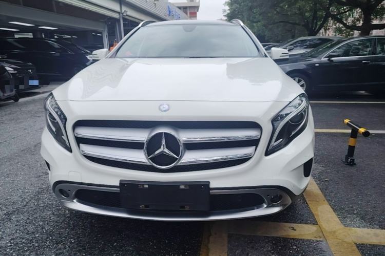 Used Mercedes-Benz GLA 2016 GLA 220 4MATIC Luxury Model Front