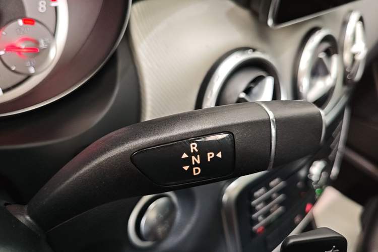 Used Mercedes-Benz GLA 2016 GLA 200 Sport Edition Gear Lever