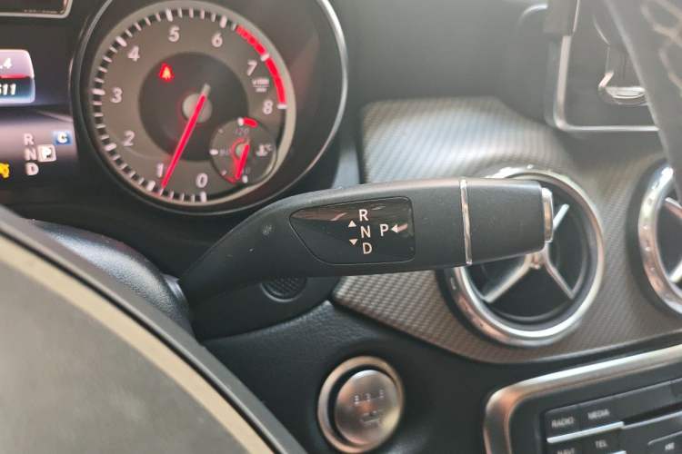 Used Mercedes-Benz GLA 2016 GLA 200 Sport Edition Gear Lever