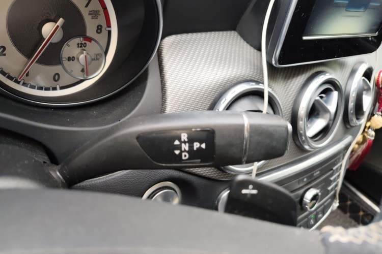 Used Mercedes-Benz GLA 2016 GLA 200 Sport Edition Gear Lever