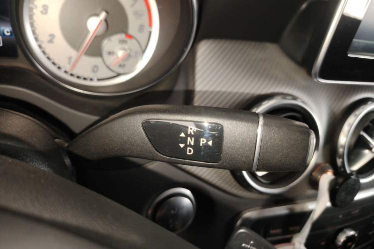 Used Mercedes-Benz GLA 2016 GLA 200 Sport Edition Gear Lever