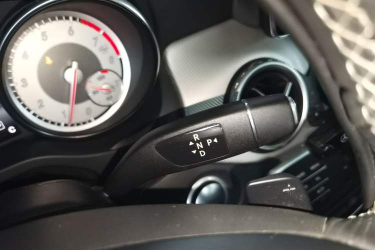 Used Mercedes-Benz GLA 2016 GLA 200 Sport Edition Gear Lever