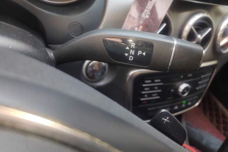 Used Mercedes-Benz GLA 2016 GLA 200 Sport Edition Gear Lever