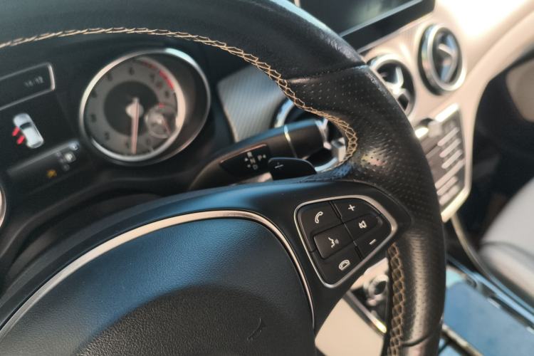 Used Mercedes-Benz GLA 2016 GLA 200 Sport Edition Gear Lever