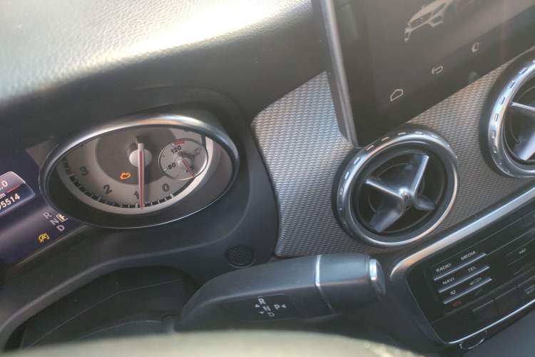 Used Mercedes-Benz GLA 2016 GLA 200 Sport Edition Gear Lever