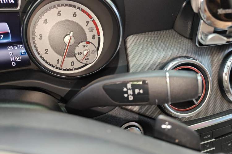 Used Mercedes-Benz GLA 2016 GLA 200 Fashion Model Gear Lever