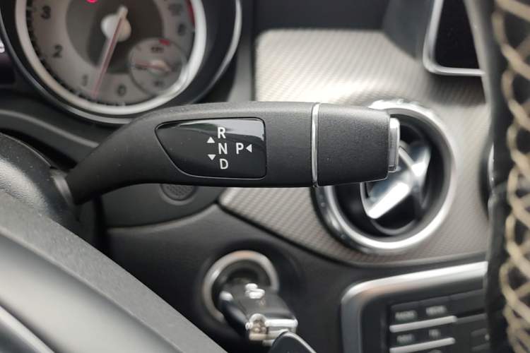 Used Mercedes-Benz GLA 2016 GLA 200 Sport Edition Gear Lever