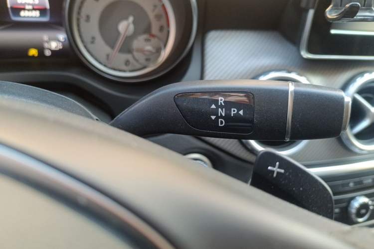 Used Mercedes-Benz GLA 2016 GLA 200 Sport Edition Gear Lever