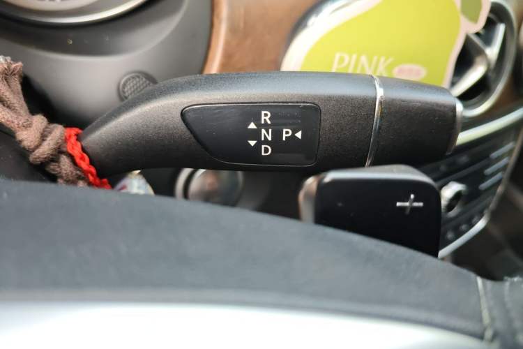 Used Mercedes-Benz GLA 2016 GLA 260 4MATIC Sport Edition Gear Lever
