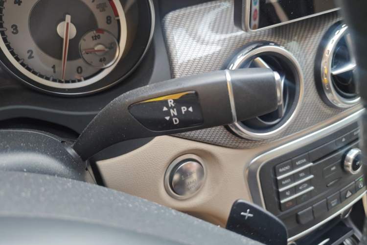 Used Mercedes-Benz GLA 2016 GLA 200 Sport Edition Gear Lever