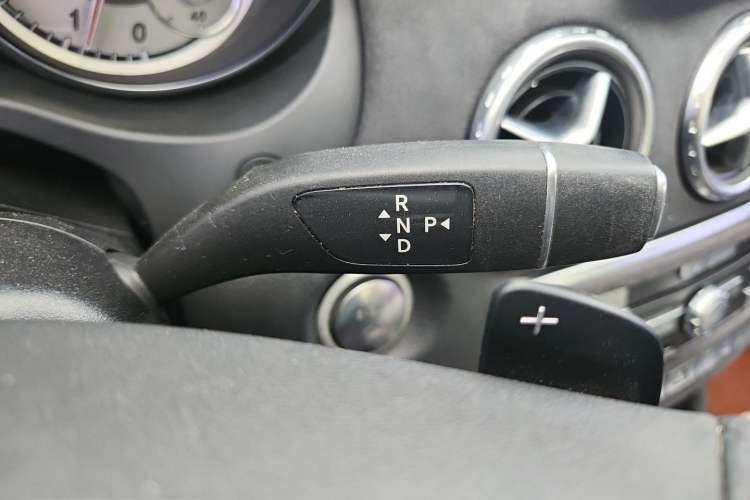 Used Mercedes-Benz GLA 2016 GLA 200 Sport Edition Gear Lever