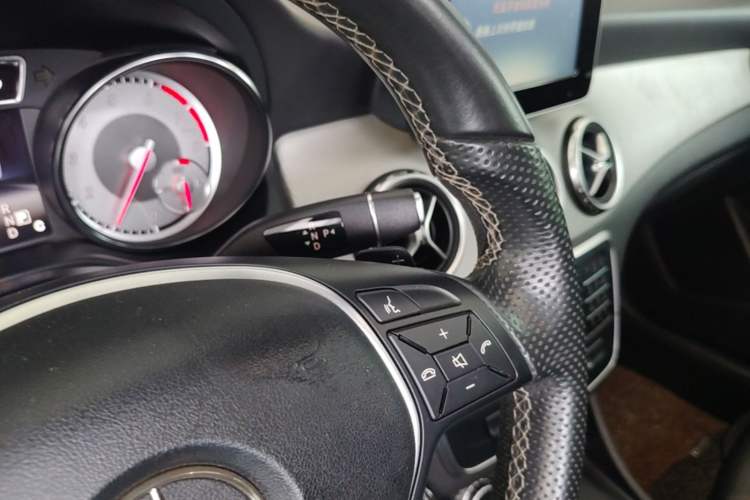 Used Mercedes-Benz GLA 2016 GLA 200 Sport Edition Gear Lever