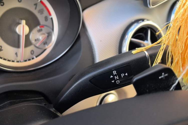 Used Mercedes-Benz GLA 2016 GLA 200 Sport Edition Gear Lever