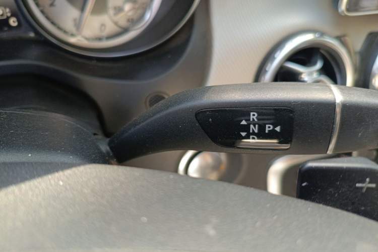 Used Mercedes-Benz GLA 2016 GLA 200 Sport Edition Gear Lever