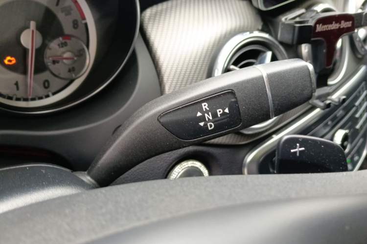 Used Mercedes-Benz GLA 2016 GLA 200 Fashion Model Gear Lever
