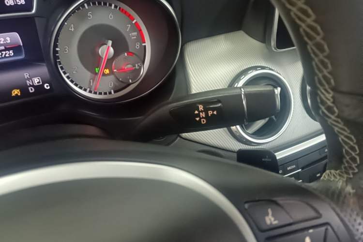 Used Mercedes-Benz GLA 2016 GLA 200 Fashion Model Gear Lever