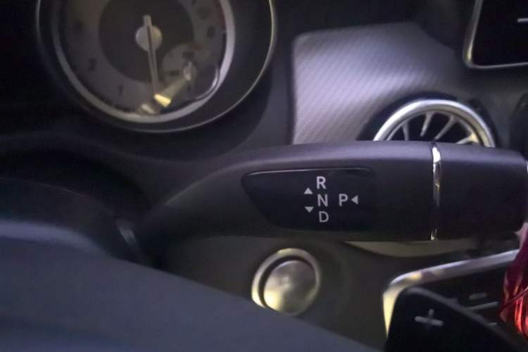 Used Mercedes-Benz GLA 2016 GLA 200 Sport Edition Gear Lever