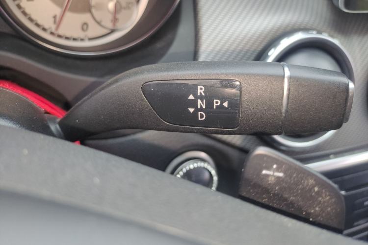Used Mercedes-Benz GLA 2016 GLA 200 Fashion Model Gear Lever