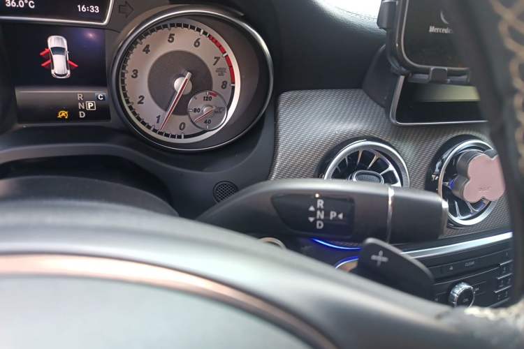 Used Mercedes-Benz GLA 2016 GLA 200 Fashion Model Gear Lever