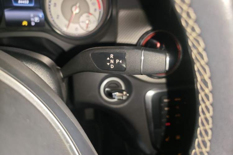 Used Mercedes-Benz GLA 2016 GLA 220 4MATIC Fashion Edition Gear Lever