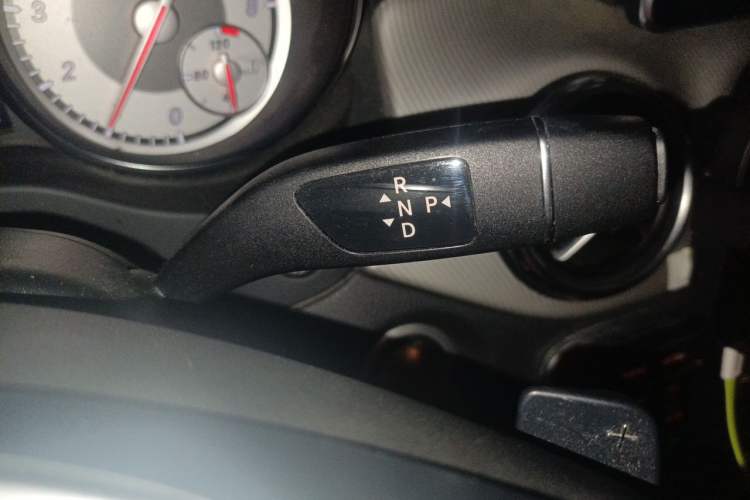 Used Mercedes-Benz GLA 2016 GLA 200 Fashion Model Gear Lever