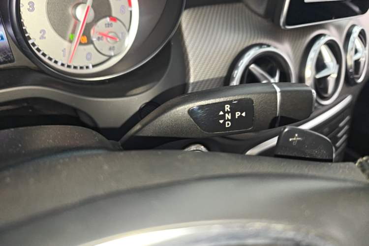 Used Mercedes-Benz GLA 2016 GLA 200 Sport Edition Gear Lever